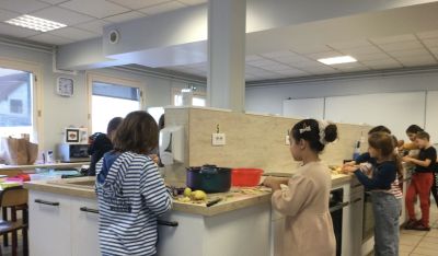 ÉCOLE LE DEVOIR // DÉCOUVERTE DES LÉGUMES DU JARDIN PÉDAGOGIQUE - Ensemble St Charles